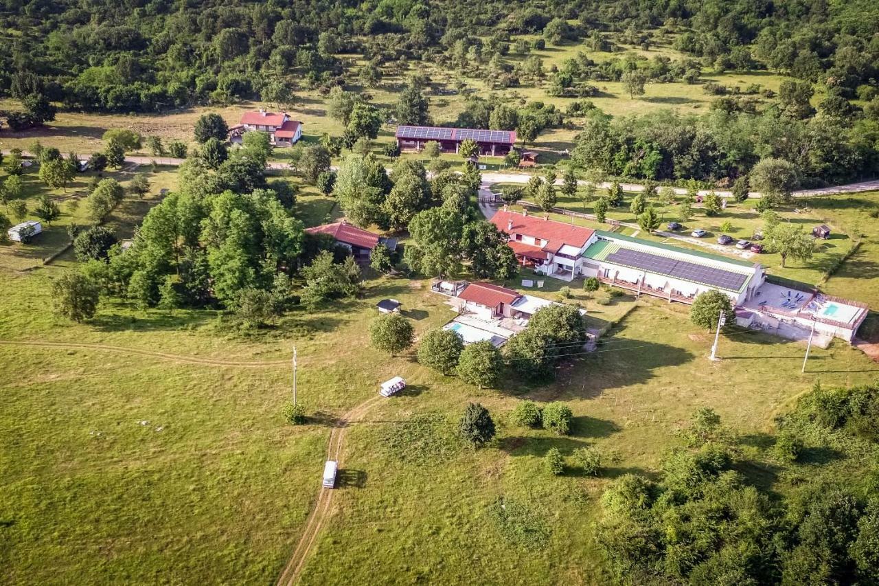 Bio-Agriturismo Parco Rurale "Alture Di Polazzo" Guest House Fogliano Redipuglia Exterior photo